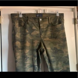 Camo stretchy jeans